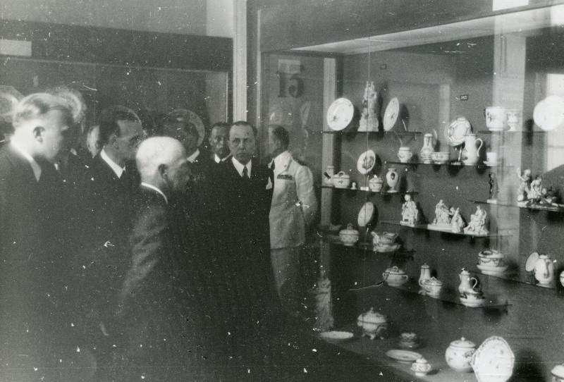 Visita di Vittorio Emanuele III alla mostra, in La Gazzetta del Popolo, foto di Silvio Ottolenghi, AFTM SMO 137